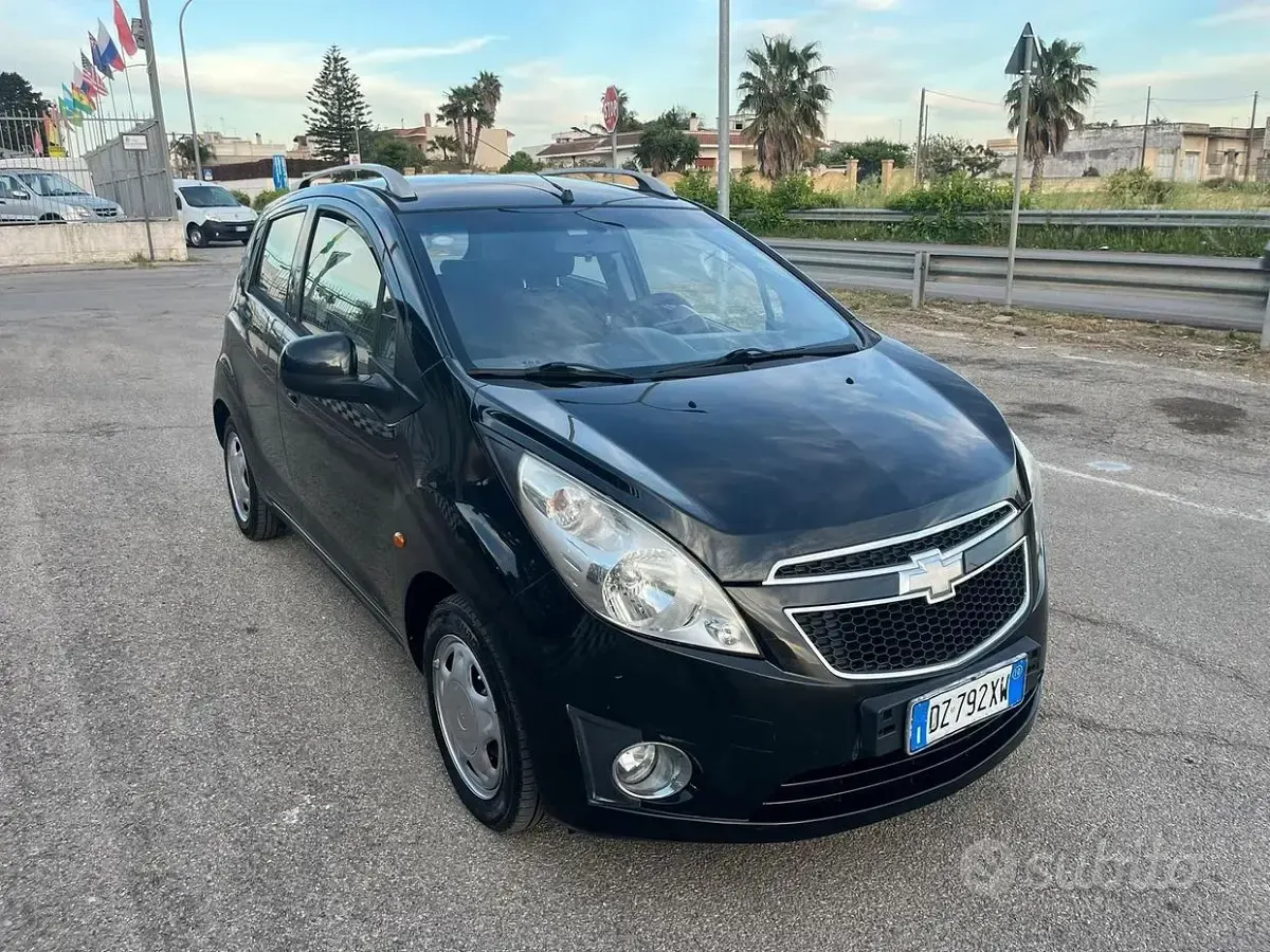 Usata Chevrolet Spark LS 65 CV (47 kW) 2010 Nero Utilitaria