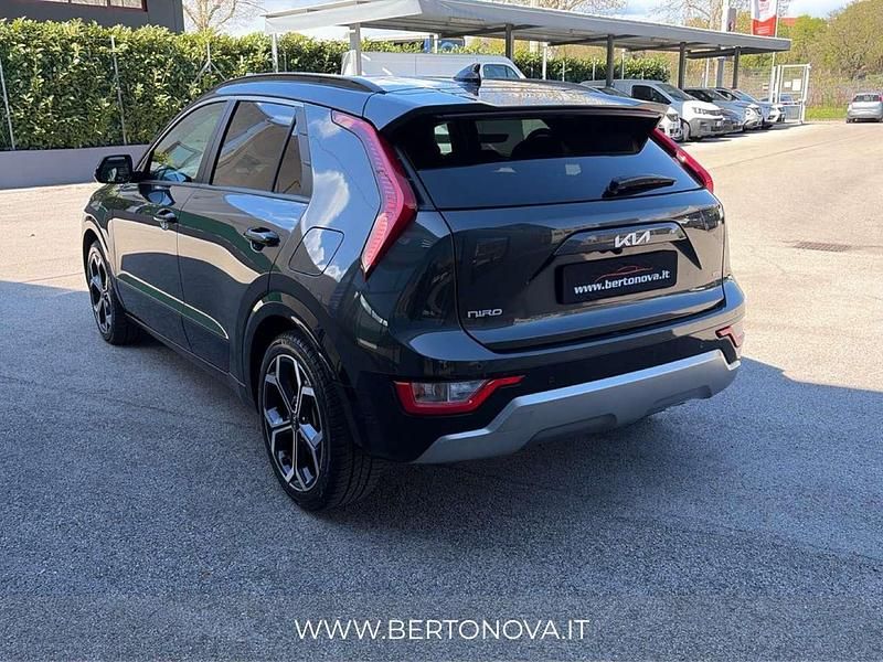 Usata Kia Niro Style 105 CV (77 kW) 2023 Grigio SUV