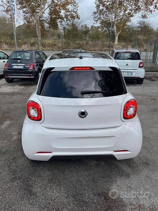 Usata Smart ForFour Passion 89 CV (65 kW) 2019 Bianco Utilitaria