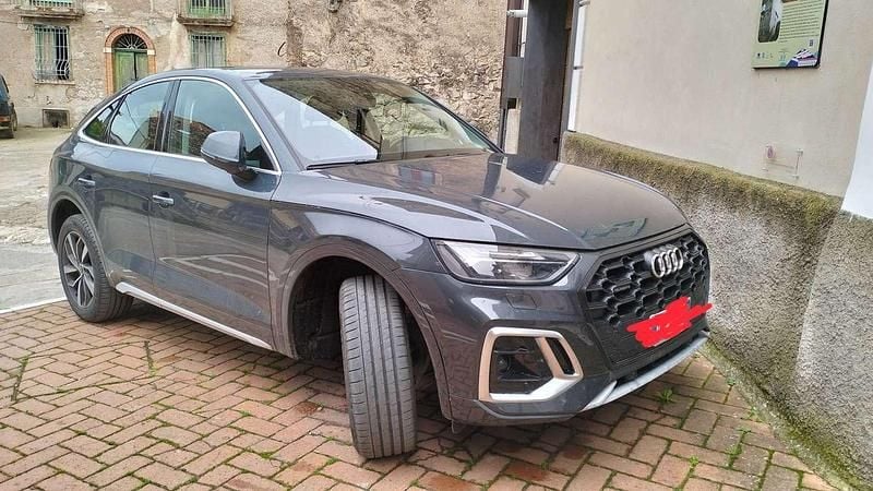 Usata Audi Q5 Sportback Ambiente 204 CV (150 kW) 2022 Grigio SUV
