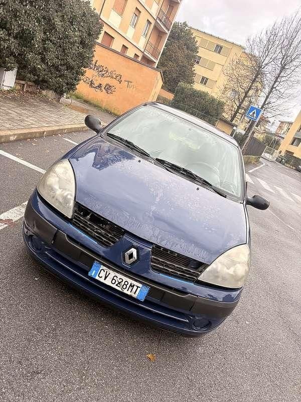 Usata 2003 Renault Clio II Berlina | 1000 € (Ottimo prezzo) - Immagine 1/4