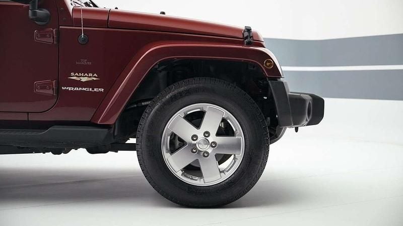 Usata Jeep Wrangler Sahara 177 CV (130 kW) 2009 Rosso metallizzato SUV