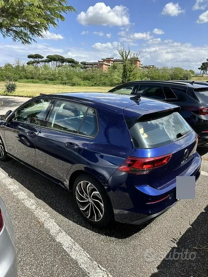 Usata VW Golf VIII 110 CV (80 kW) 2021 Blu Berlina