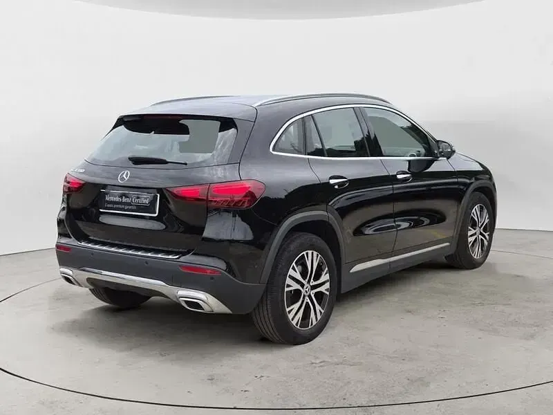 Usata Mercedes GLA180 Advanced Plus 136 CV (100 kW) 2023 Nero SUV