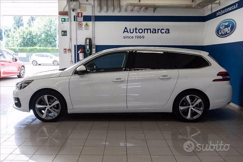 Usata Peugeot 308 SW Allure 130 CV (95 kW) 2019 Bianco Station wagon