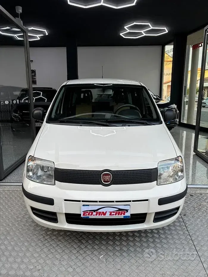 Usata Fiat Panda Active 69 CV (50 kW) 2011 Bianco Utilitaria