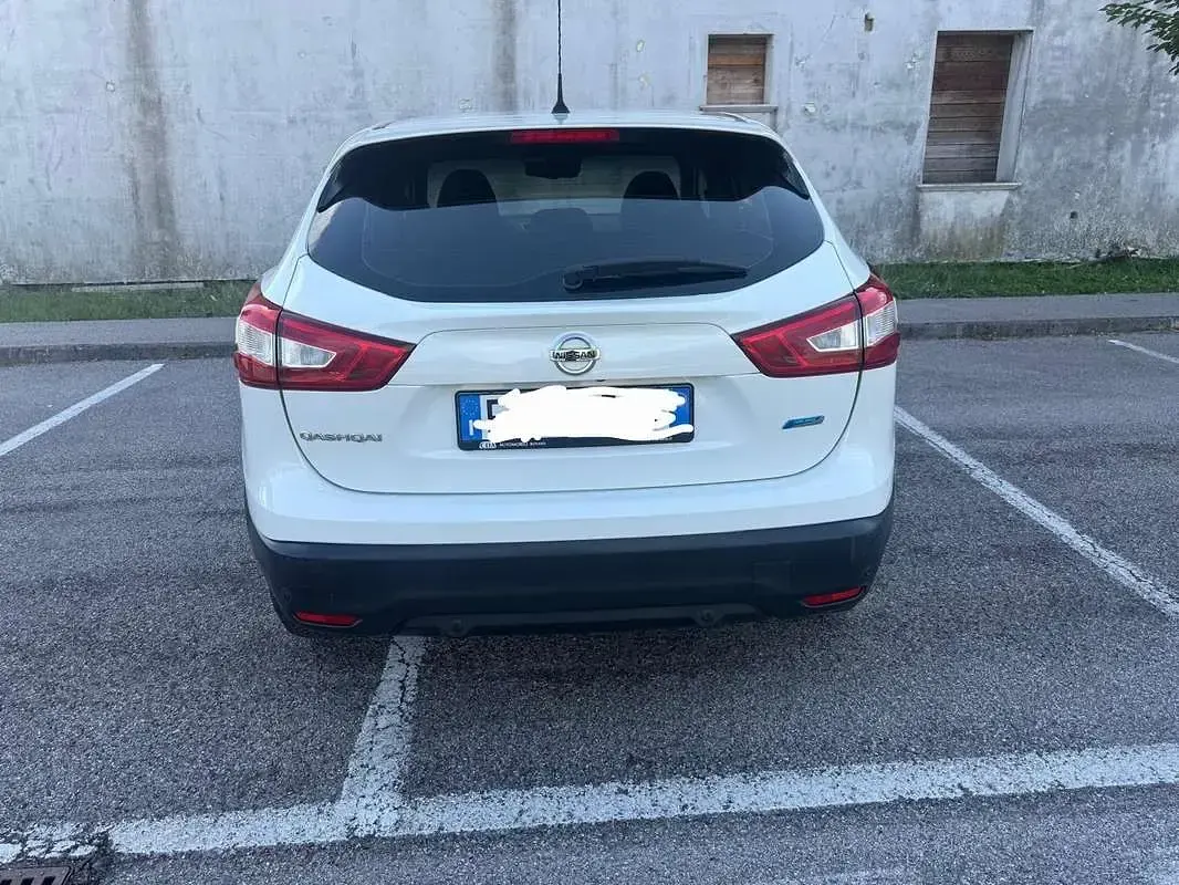 Usata Nissan Qashqai Tekna 110 CV (80 kW) 2016 SUV