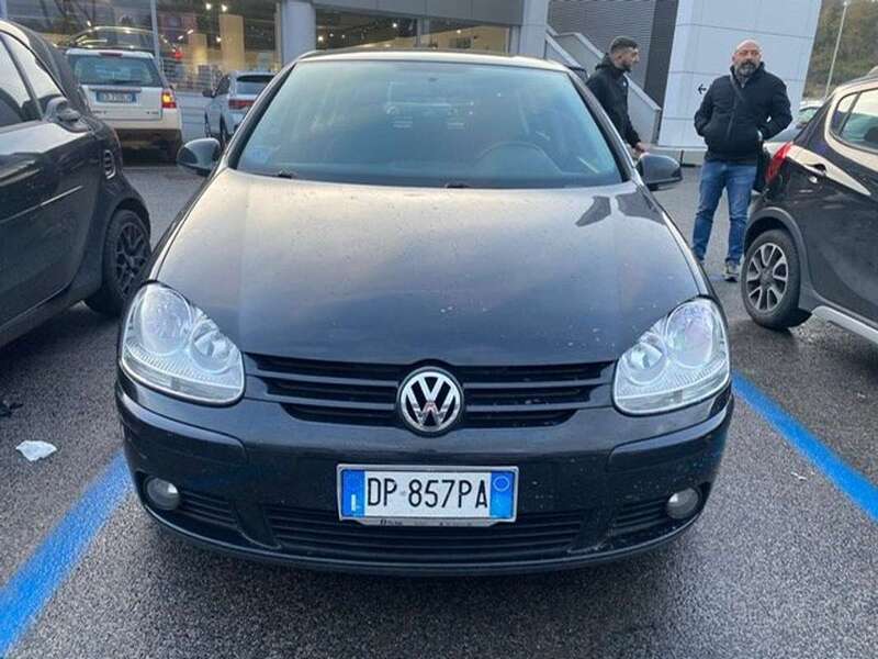 Usato 2007 VW Golf V 1.9 Diesel 105 CV (3.200 €)