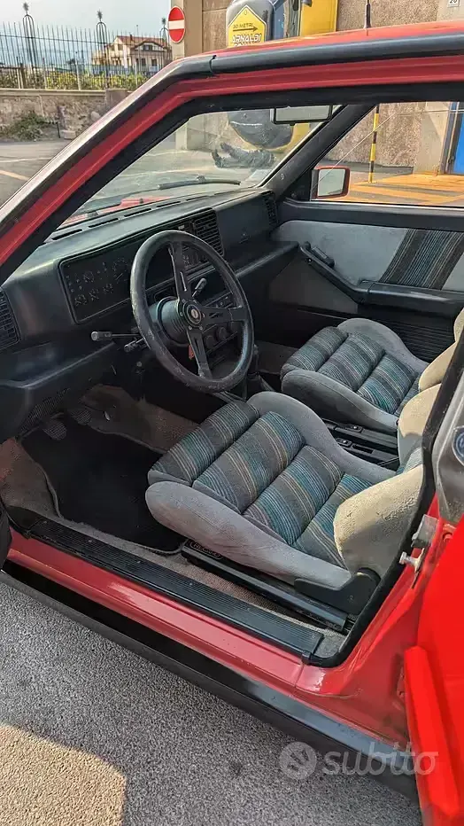 Usata Lancia 2000 181 CV (133 kW) 1988 Rosso Berlina