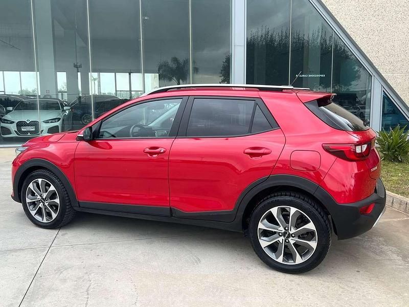 Usata Kia Stonic Style 101 CV (74 kW) 2023 Rosso SUV