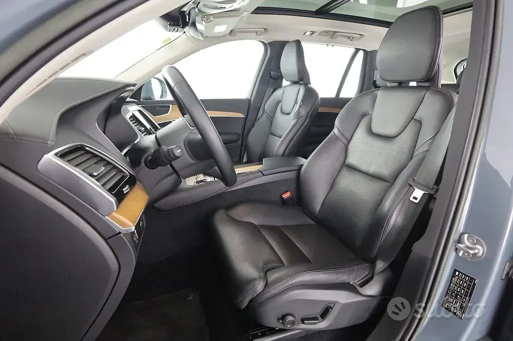Usata Volvo XC90 Plus 235 CV (172 kW) 2022 Thunder grey SUV