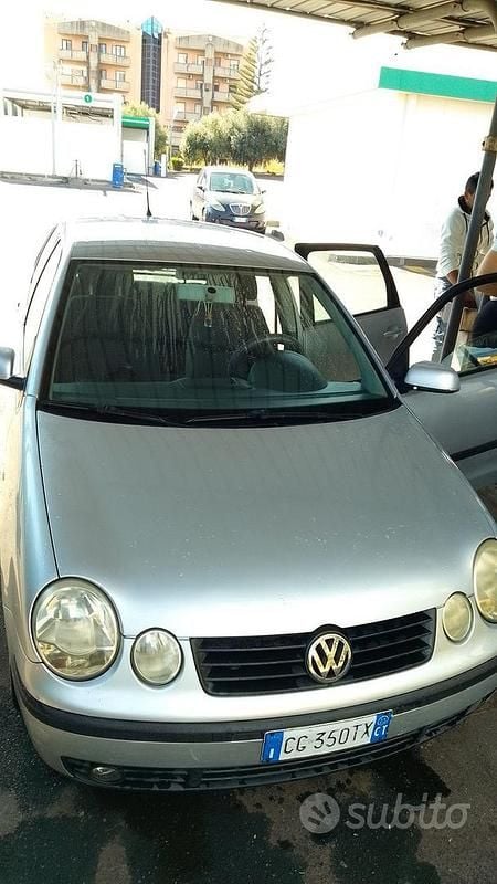 Usata VW Polo 101 CV (74 kW) 2003 Grigio Berlina