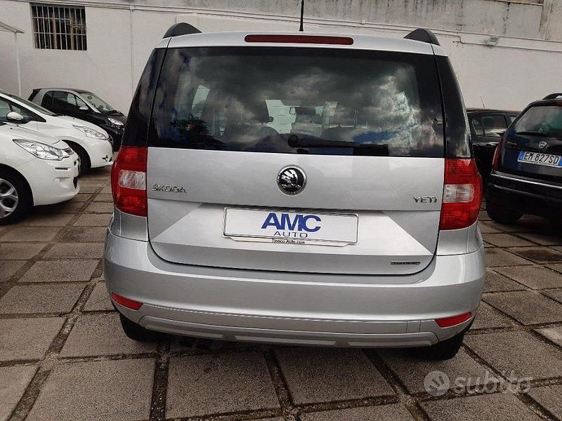 Usata Skoda Yeti GreenLine 105 CV (77 kW) 2014 Grigio SUV