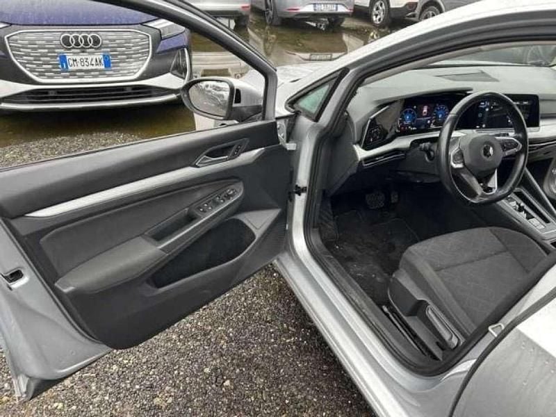 Occasion VW Golf VIII 150 ch (110 kW) 2022 Argent Break