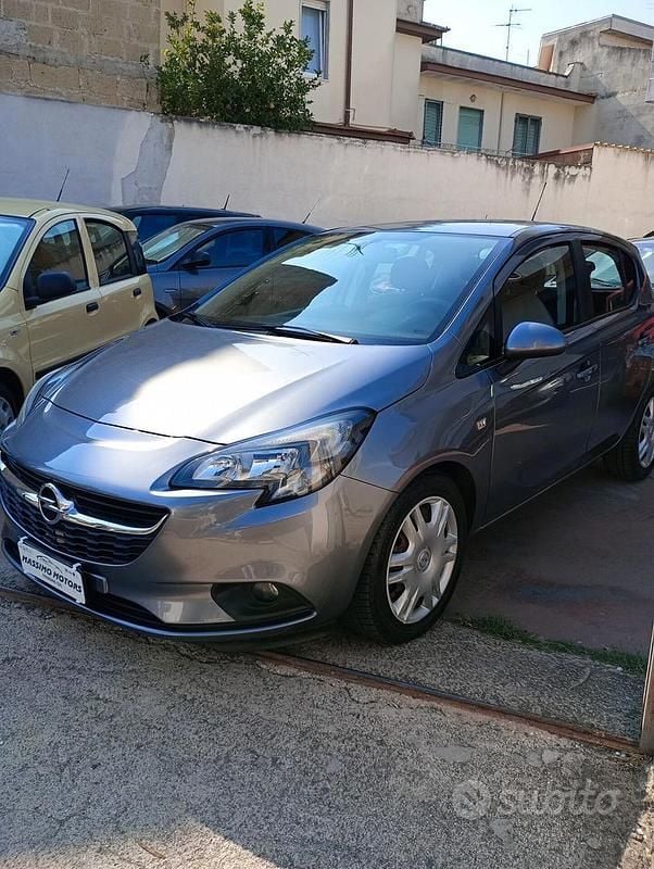 Usata Opel Corsa 90 CV (66 kW) 2017 Grigio Berlina