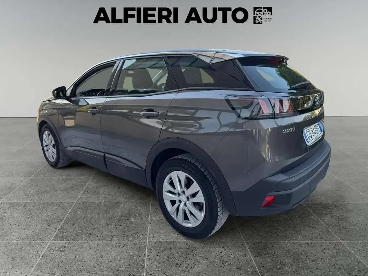 Usata Peugeot 3008 Active 131 CV (96 kW) 2021 Other SUV