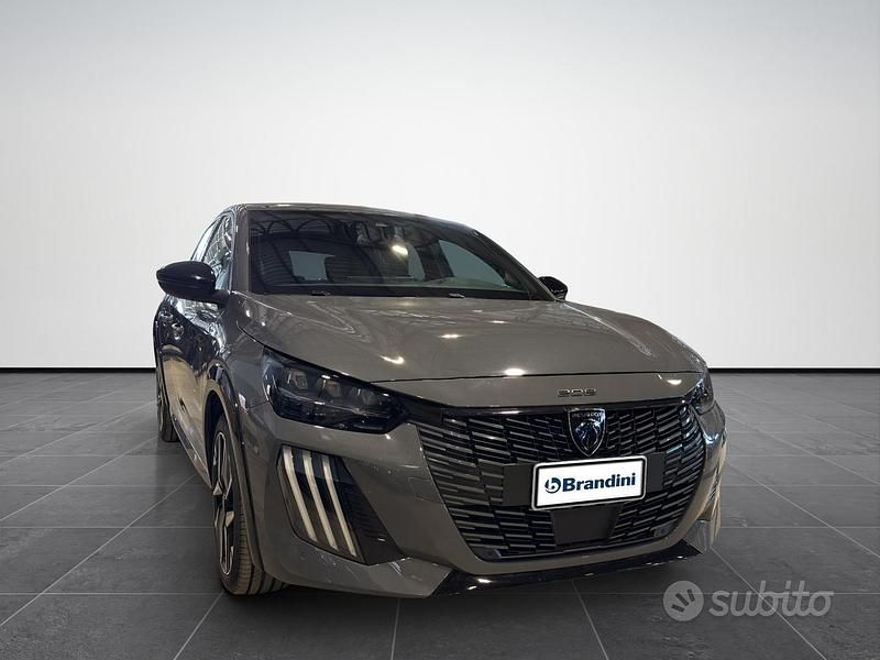 Usata Peugeot 208 GT 114 kW (156 CV) 2025 Grigio selenium Utilitaria