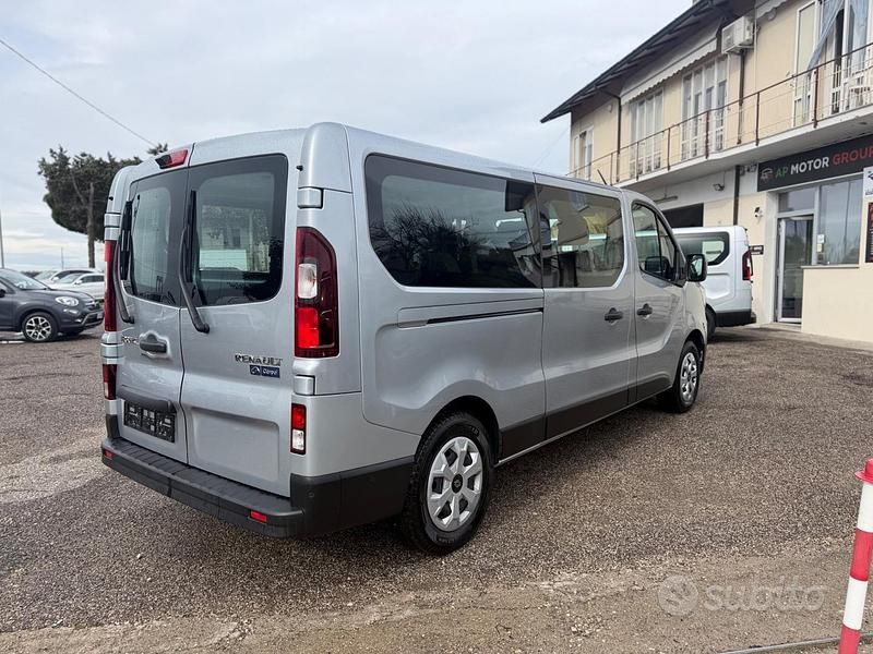 Usata Renault Trafic Equilibre 150 CV (110 kW) 2024 Grigio Monovolume
