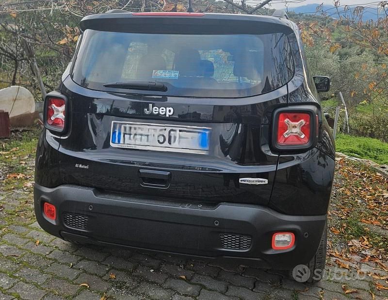 Usata Jeep Renegade Longitude 120 CV (88 kW) 2018 Nero SUV