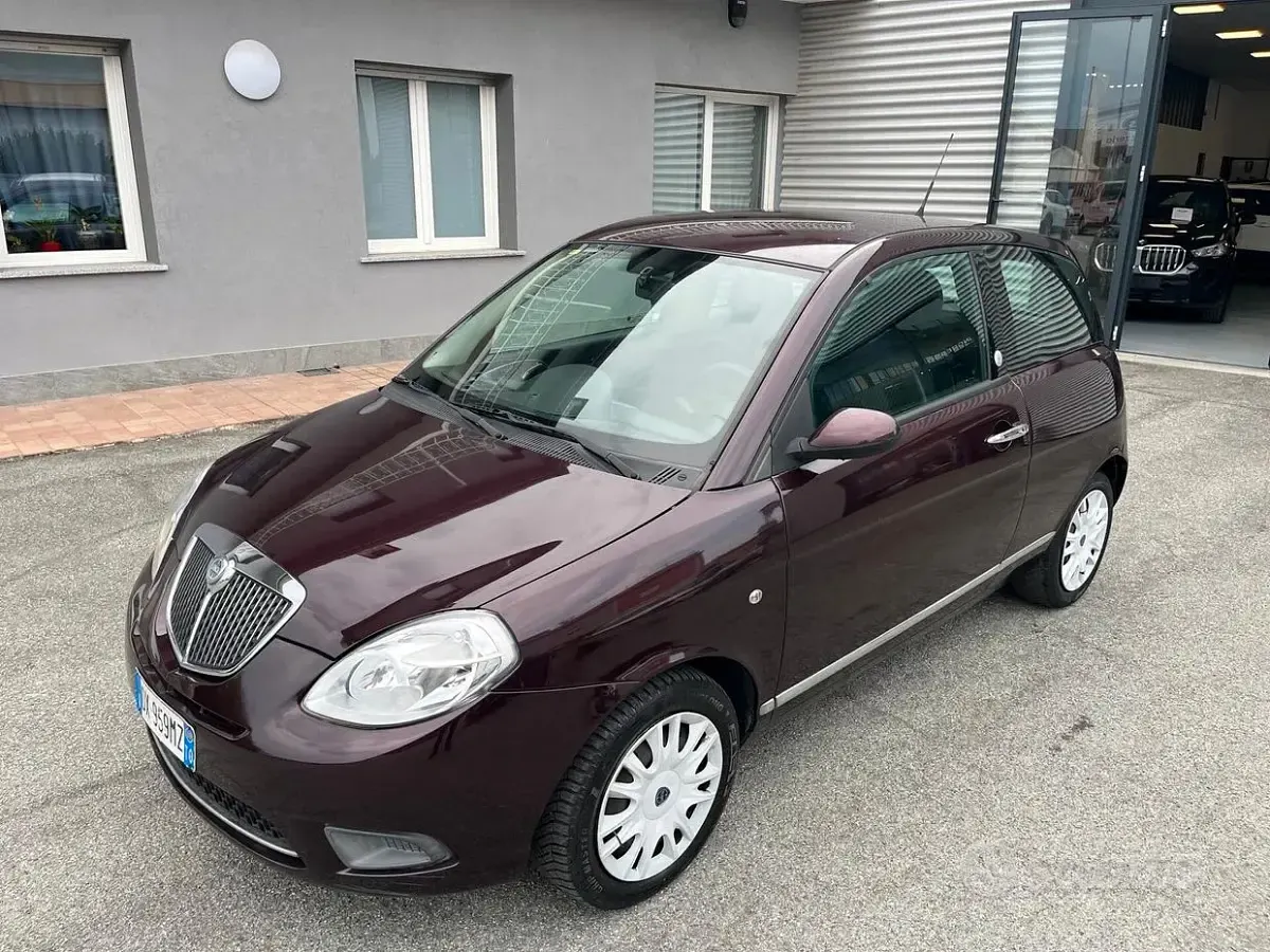 Usata Lancia Ypsilon 77 CV (56 kW) 2009 Utilitaria