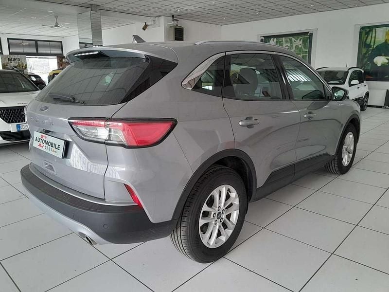 Usado Ford Kuga Titanium 120 CV (88 kW) 2021 Gris SUV