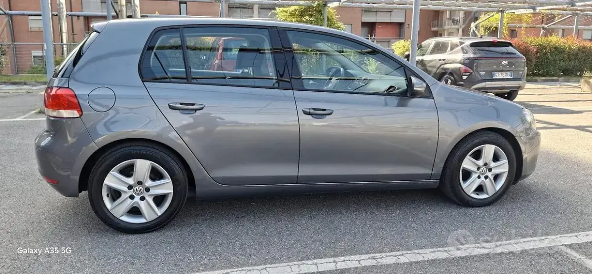 Usata VW Golf VI 110 CV (80 kW) 2010 Grigio Utilitaria