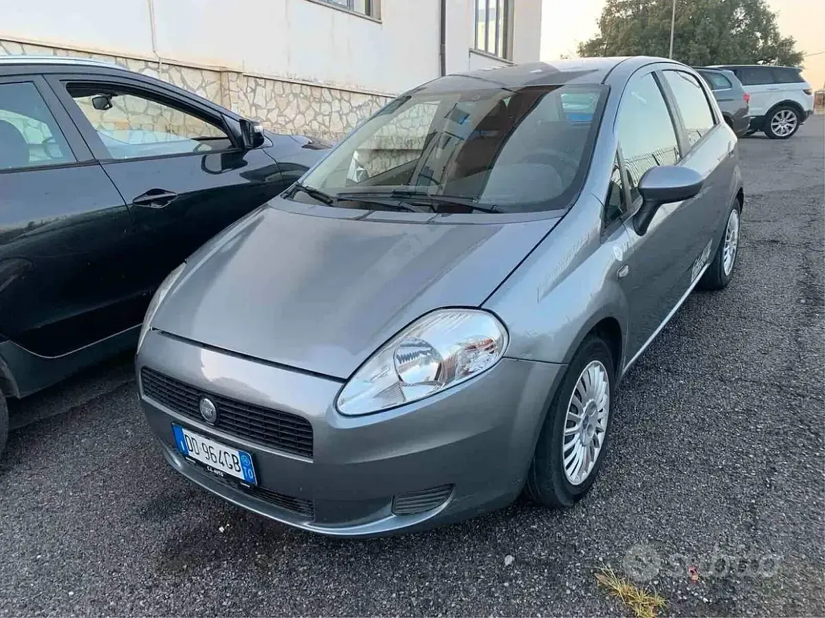 Usata Fiat Grande Punto 90 CV (66 kW) 2006 Utilitaria