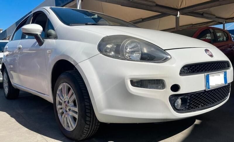 Bianco Usata 2013 Fiat Punto Due volumi | 3300 € (Ottimo prezzo) - Immagine 1/4