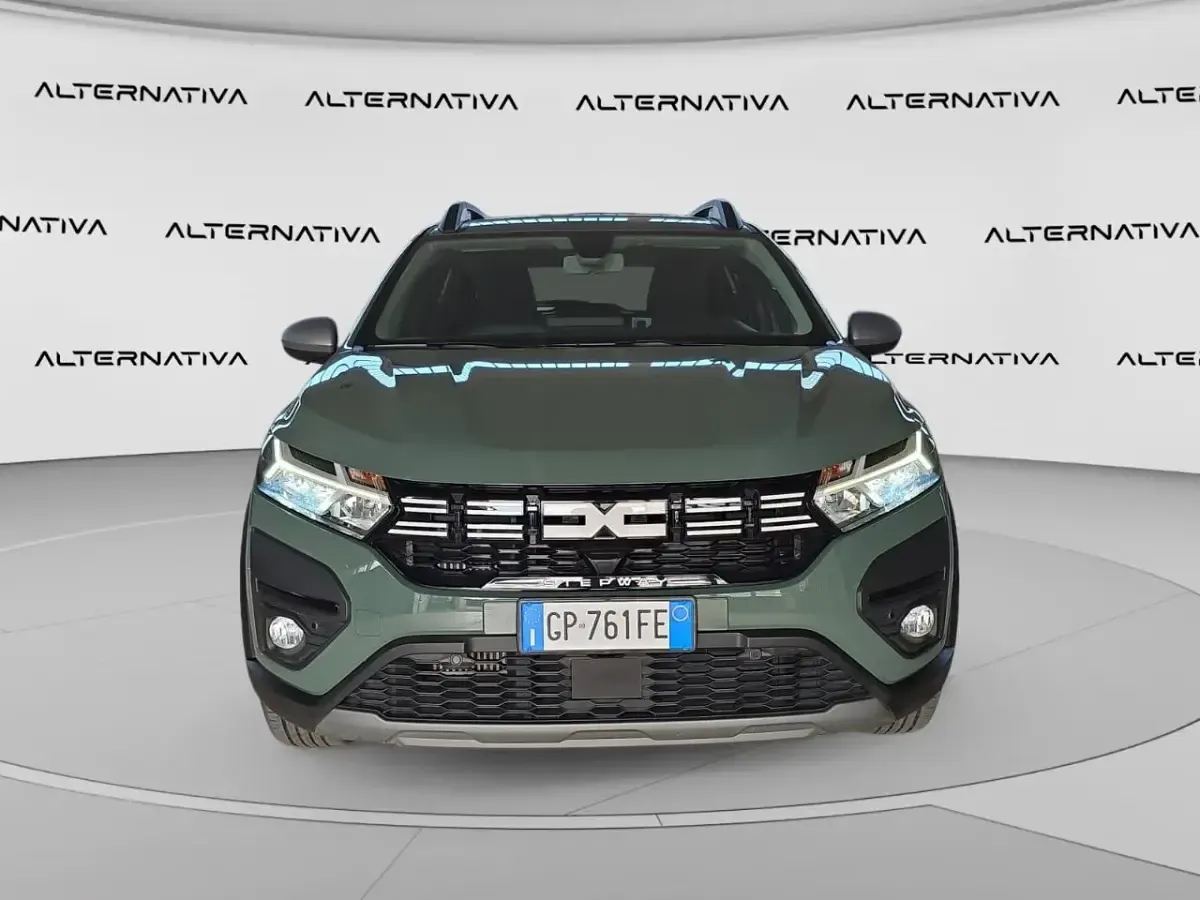 Usata Dacia Sandero Comfort 90 CV (66 kW) 2023 Verde Utilitaria