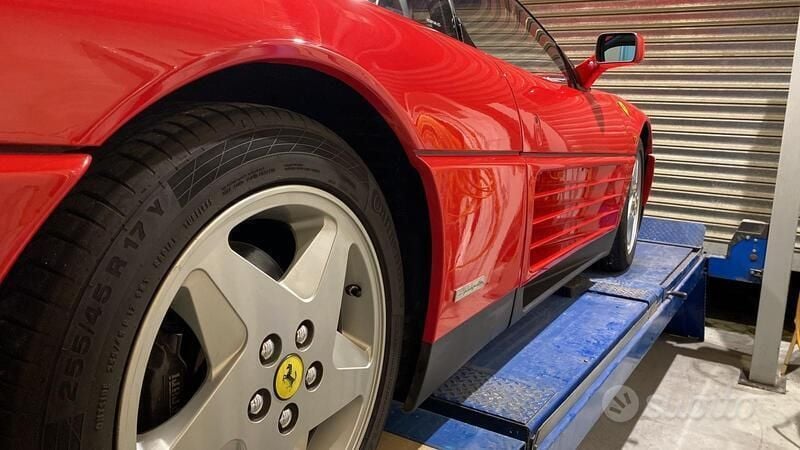 Usata Ferrari 348 300 CV (220 kW) 1990 Rosso Berlina