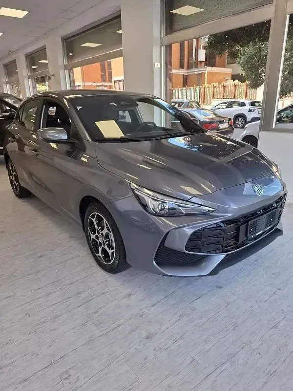 Nuova MG MG3 194 CV (142 kW) 2026 Giallo Utilitaria