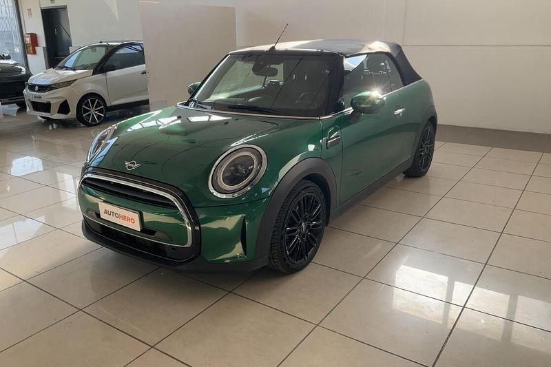 Verde Usata 2023 Mini Cooper Essential Utilitaria | 24.099 € (Cara) - Immagine 1/4