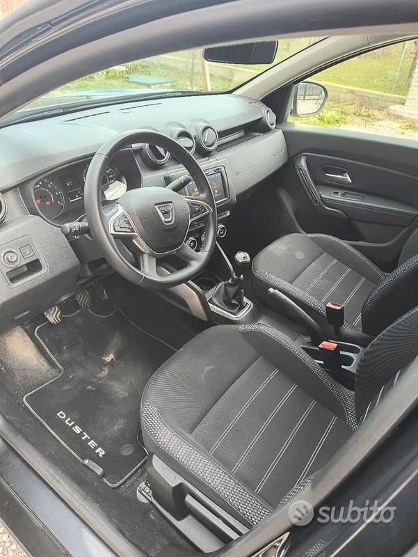 Usata Dacia Duster 110 CV (80 kW) 2018 Nero SUV