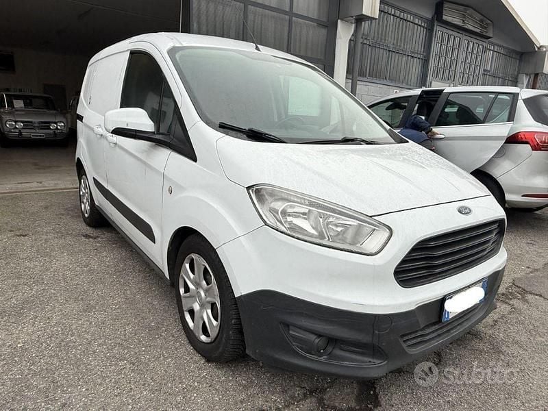 Usata Ford Courier 2017 Monovolume