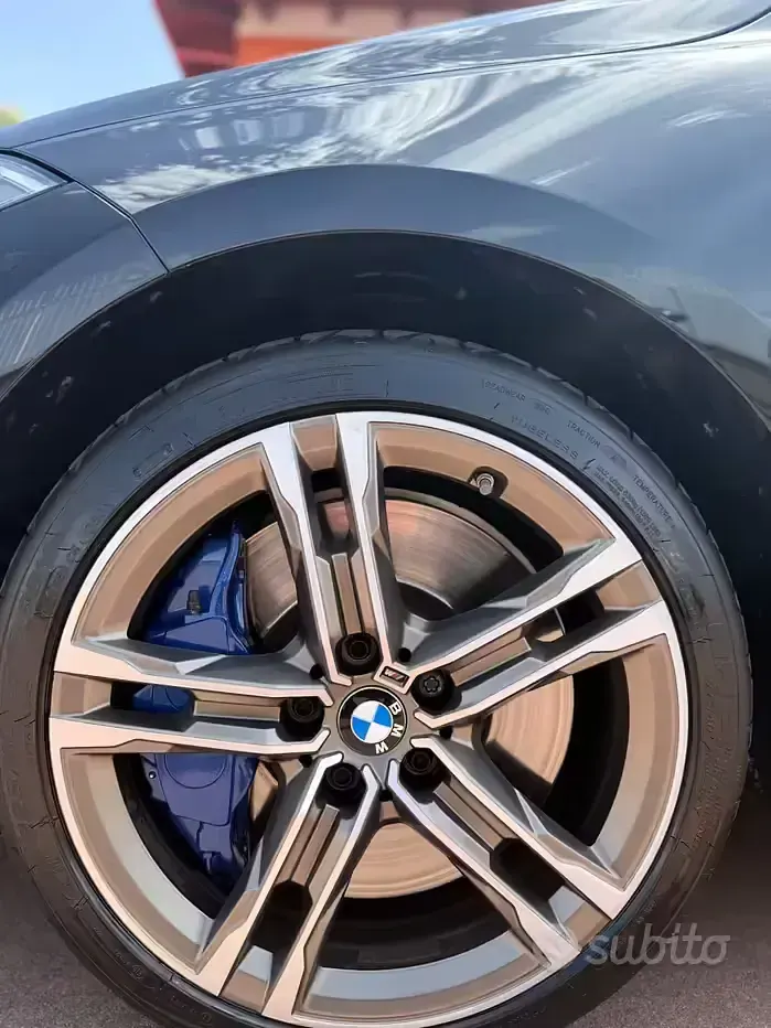 Begagnad BMW M135 M Sport 306 HK (225 kW) 2022 Svart Halvkombi