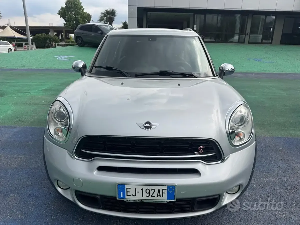 Usata Mini Cooper D Countryman 143 CV (105 kW) 2011 Grigio SUV