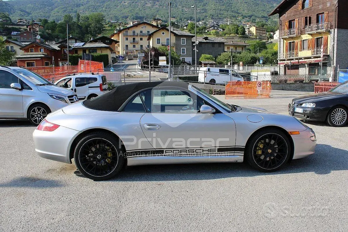 Usata Porsche 911 Carrera Cabriolet 325 CV (239 kW) 2005 Grigio Cabrio