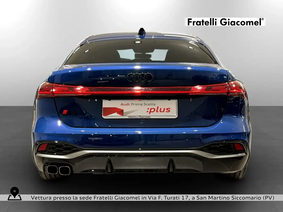 Usata Audi A5 Edition .1 204 CV (150 kW) 2025 Blu ascari metallizzato Berlina