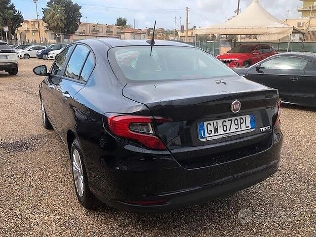 Usata Fiat Tipo S 131 CV (96 kW) 2025 Nero Berlina