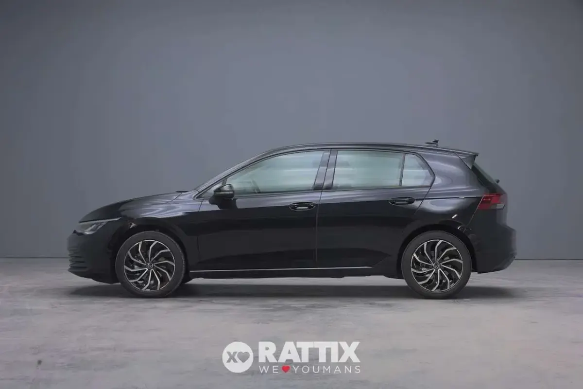 Usata VW Golf VIII Life 150 CV (110 kW) 2020 Nero Berlina