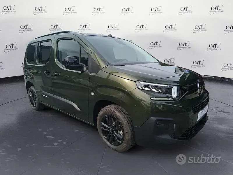 Nouvelle Citroën Berlingo 2026 Vert Monospace