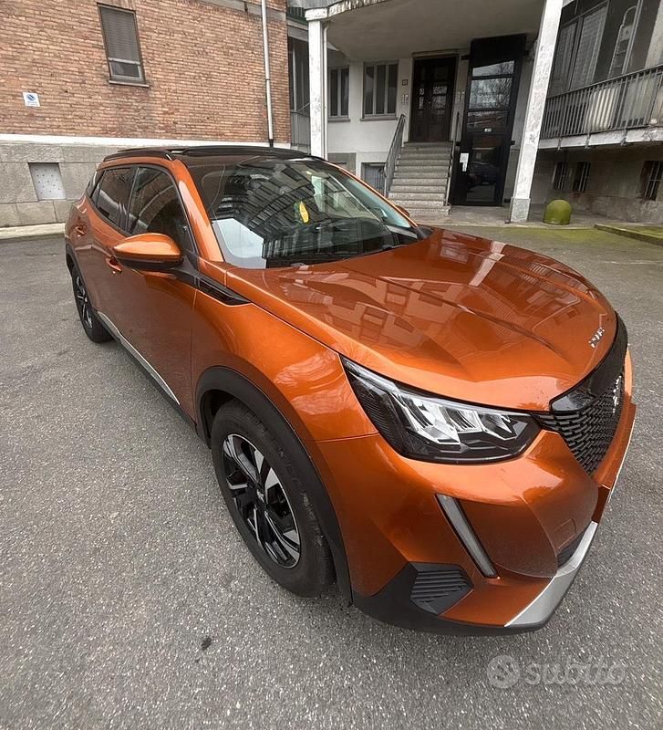 Usata Peugeot 2008 130 CV (95 kW) 2019 Bianco SUV