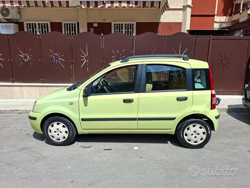 Usata Fiat Panda Active 59 CV (43 kW) 2006 Giallo Utilitaria