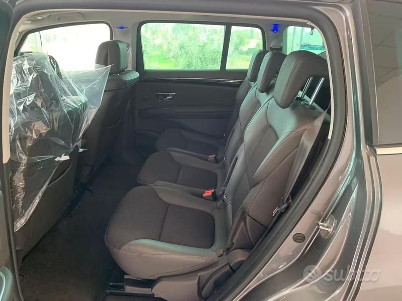 Usata Renault Espace 160 CV (117 kW) 2017 Grigio Monovolume