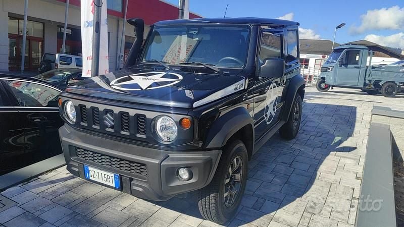 Nero Usata 2018 Suzuki Jimny SUV | 28.500 € (Buon prezzo) - Immagine 1/4