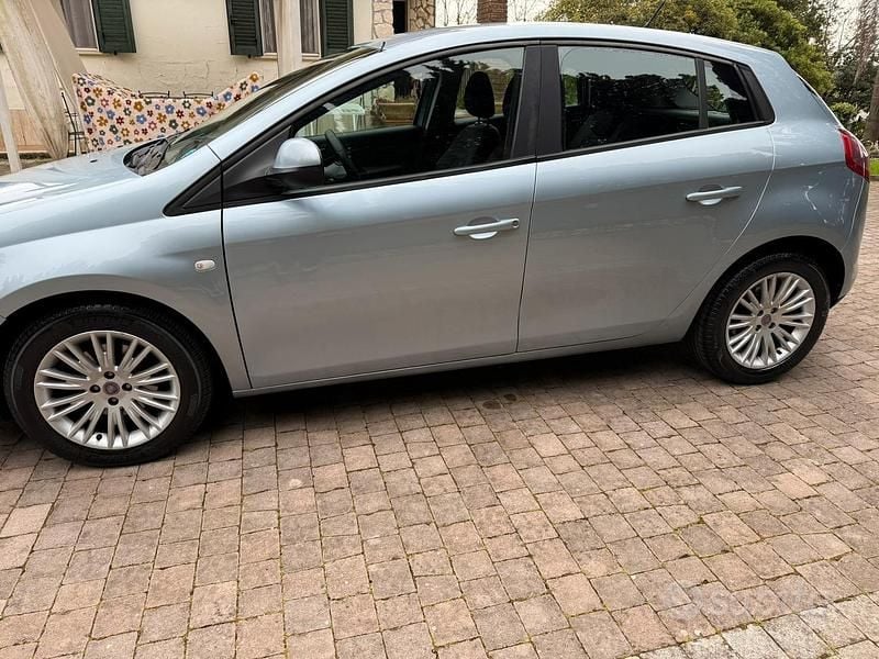 Usata Fiat Bravo Dynamic 120 CV (88 kW) 2008 Blu Utilitaria