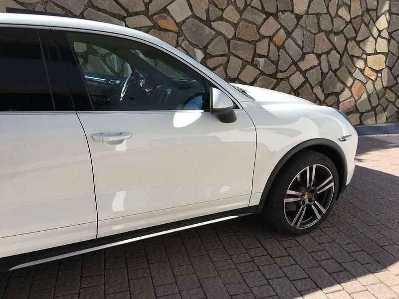 Usata Porsche Cayenne 245 CV (180 kW) 2014 Bianco SUV
