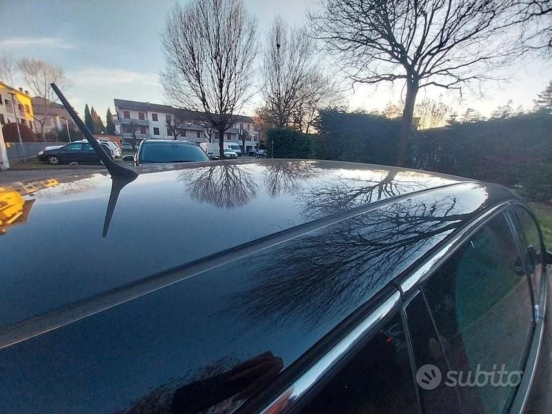 Usata Lancia Delta 120 CV (88 kW) 2009 Utilitaria