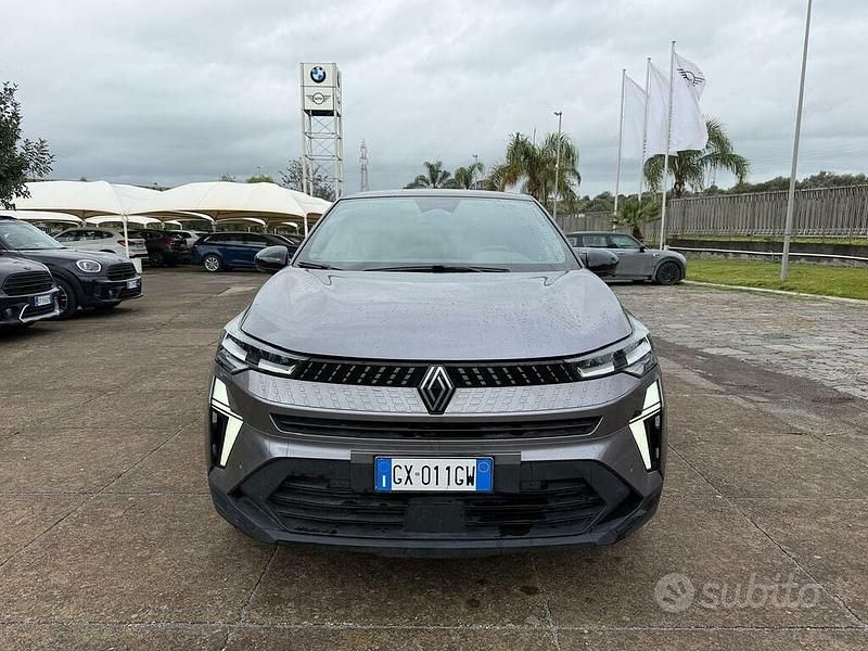 Usata Renault Captur Techno 145 CV (106 kW) 2024 Grigio SUV