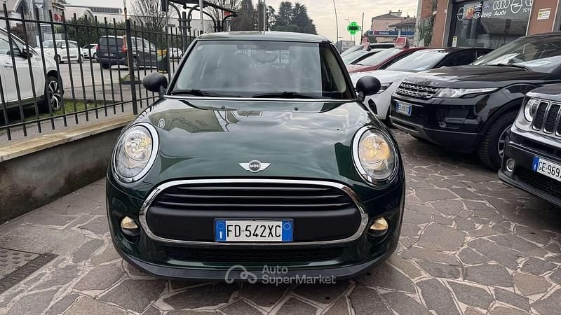 Verde Usata 2016 Mini Cooper Clubman Business Station wagon | 7700 € (Ottimo prezzo) - Immagine 1/4